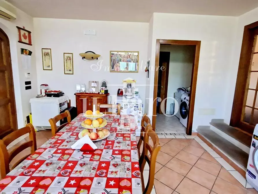 Immagine 22 di Porzione di casa in vendita  a Campi Bisenzio