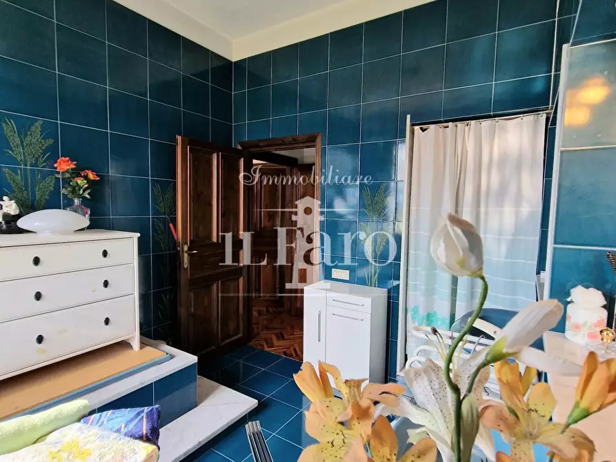 Immagine 24 di Villetta a schiera in vendita  a Campi Bisenzio