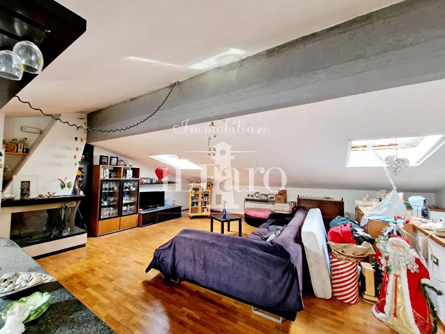 Immagine 51 di Villetta a schiera in vendita  a Campi Bisenzio