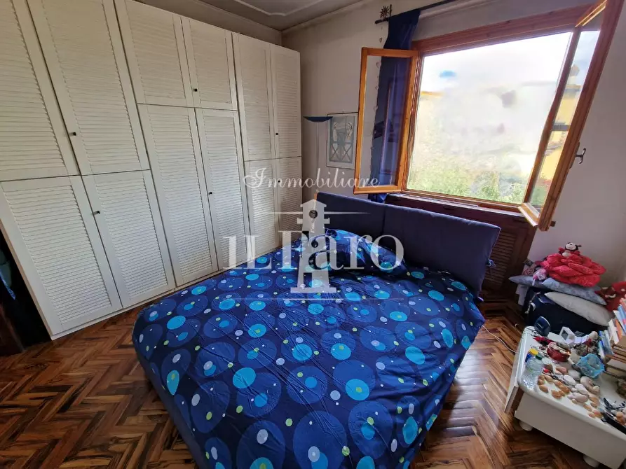 Immagine 47 di Villetta a schiera in vendita  a Campi Bisenzio