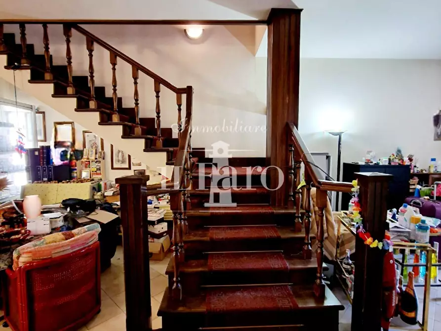 Immagine 9 di Villetta a schiera in vendita  a Campi Bisenzio