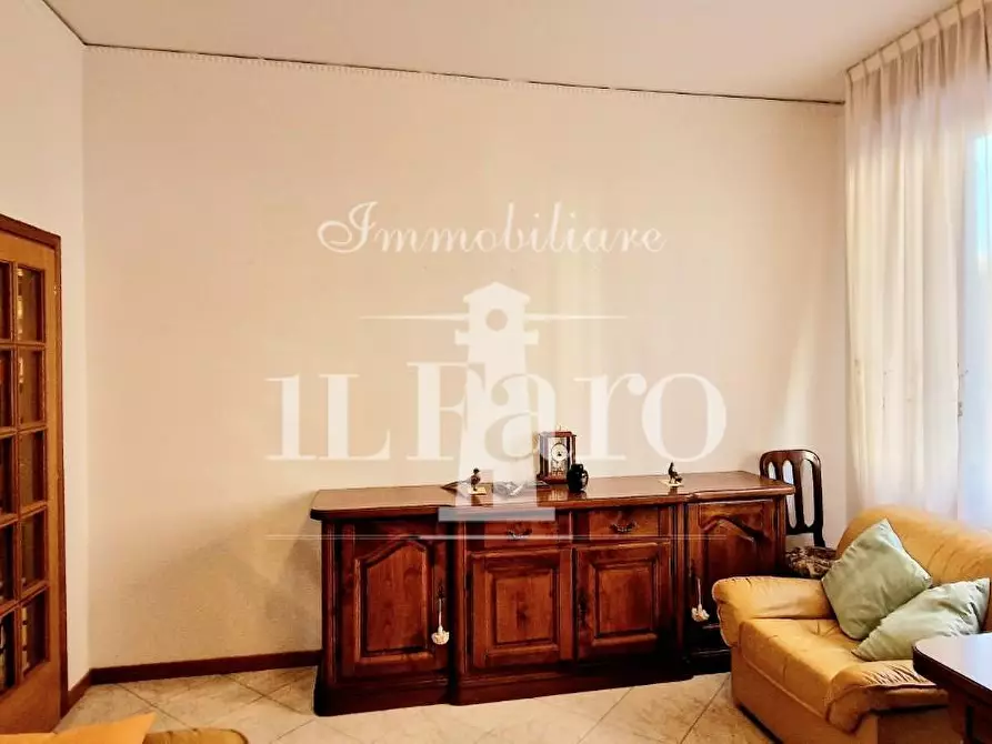 Immagine 5 di Appartamento in vendita  a Firenze