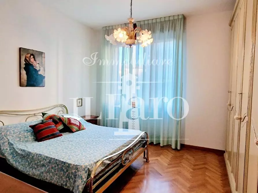 Immagine 18 di Appartamento in vendita  a Firenze