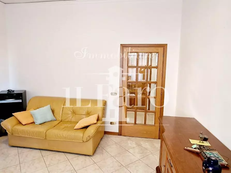 Immagine 6 di Appartamento in vendita  a Firenze