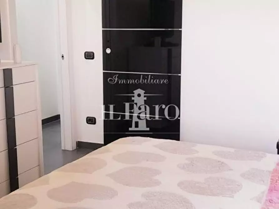 Immagine 19 di Villa in vendita  a Campi Bisenzio