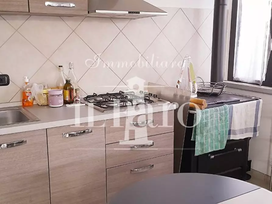 Immagine 21 di Villa in vendita  a Campi Bisenzio