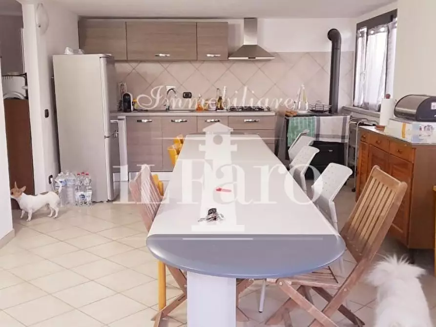 Immagine 22 di Villa in vendita  a Campi Bisenzio