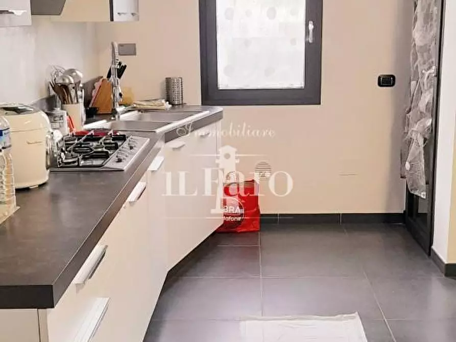 Immagine 9 di Villa in vendita  a Campi Bisenzio