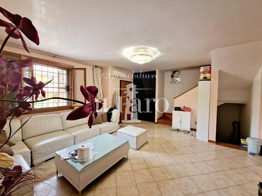 Immagine 18 di Villetta a schiera in vendita  a Poggio A Caiano