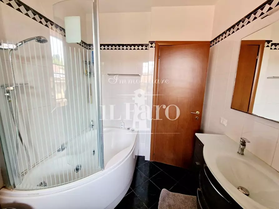 Immagine 26 di Villetta a schiera in vendita  a Poggio A Caiano