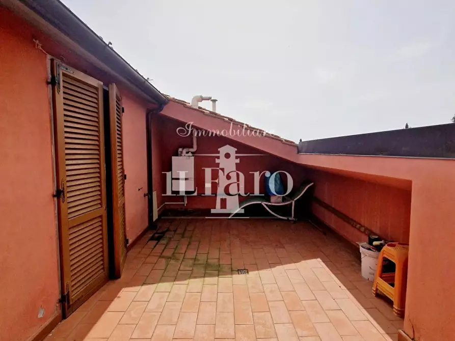 Immagine 13 di Villetta a schiera in vendita  a Poggio A Caiano