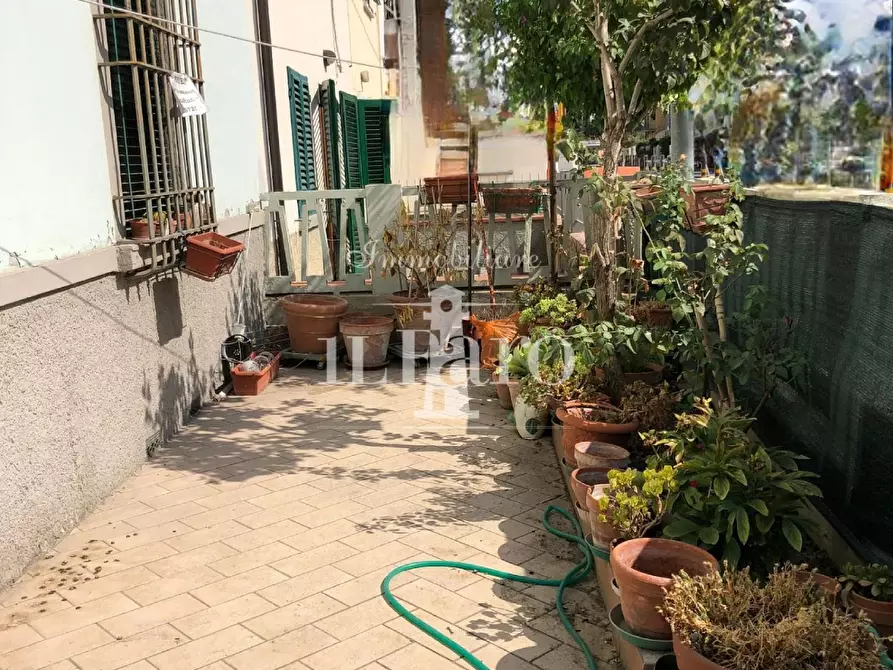 Immagine 1 di Terratetto in vendita  a Campi Bisenzio