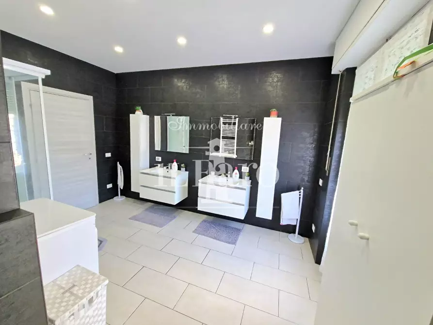 Immagine 13 di Appartamento in vendita  a Signa