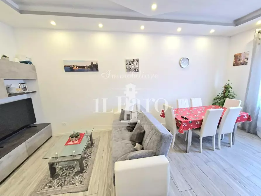 Immagine 3 di Appartamento in vendita  a Signa