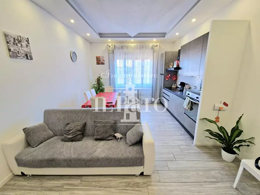 Immagine 1 di Appartamento in vendita  a Signa