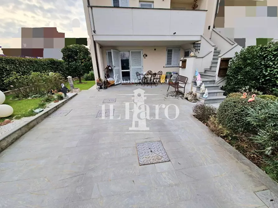 Immagine 50 di Terratetto in vendita  a Signa