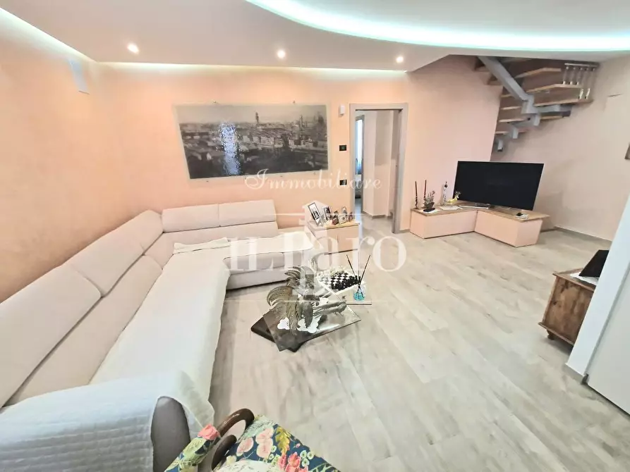 Immagine 19 di Terratetto in vendita  a Signa