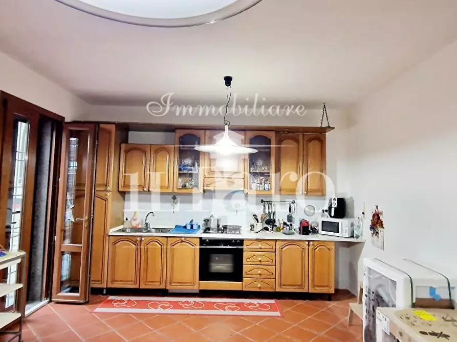 Immagine 11 di Villetta a schiera in vendita  a Campi Bisenzio