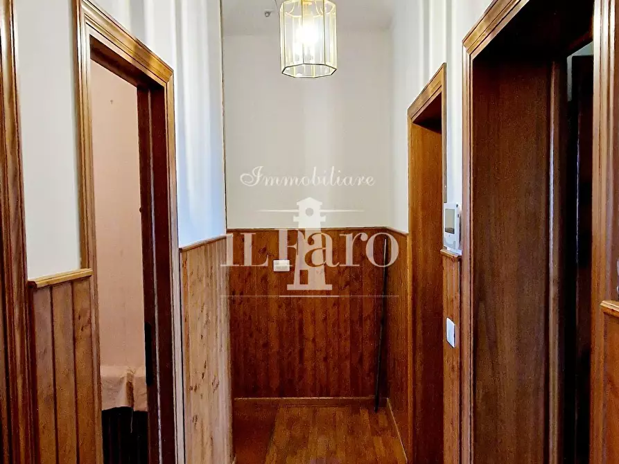 Immagine 26 di Villetta a schiera in vendita  a Campi Bisenzio