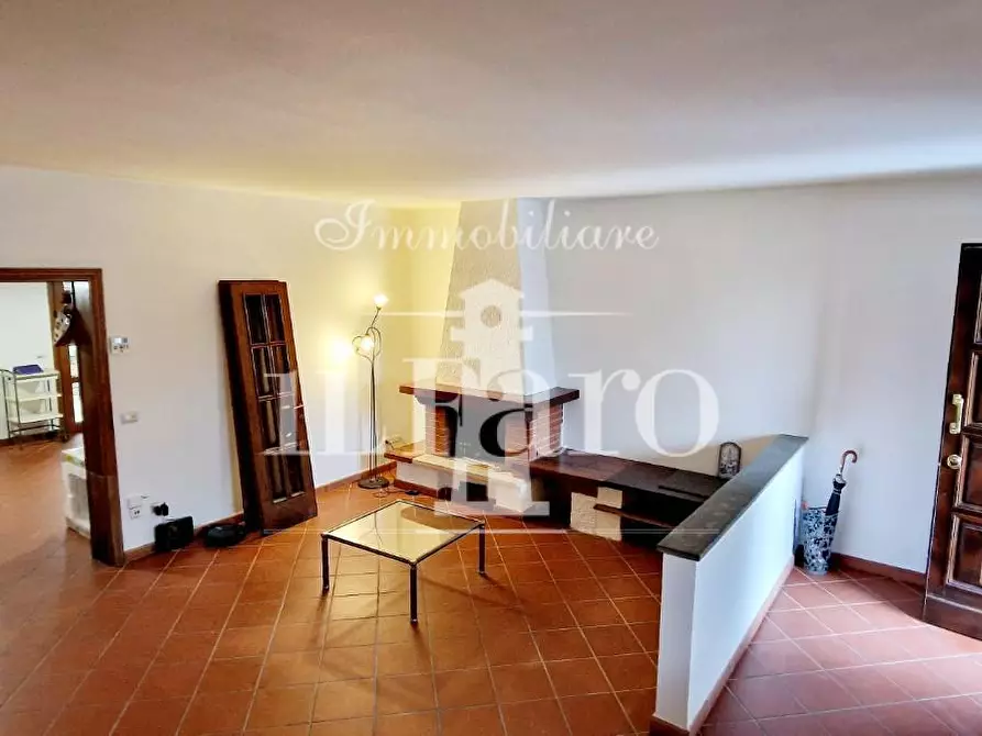 Immagine 7 di Villetta a schiera in vendita  a Campi Bisenzio