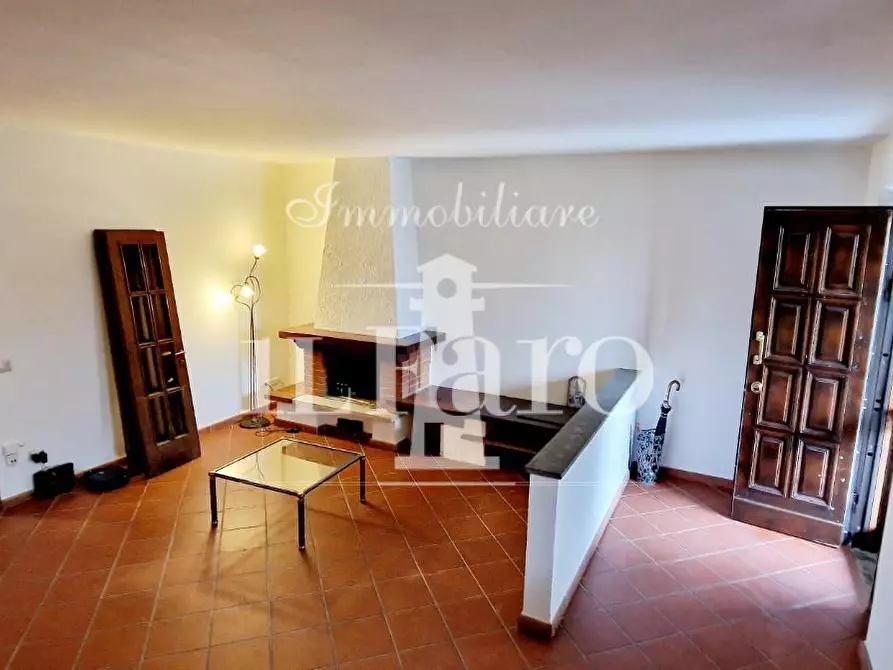 Immagine 6 di Villetta a schiera in vendita  a Campi Bisenzio