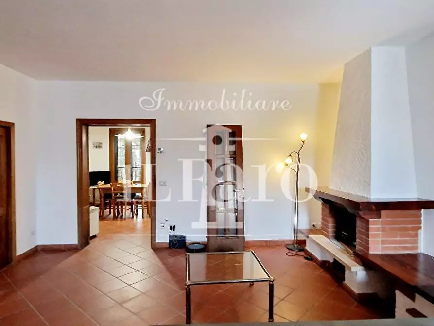 Immagine 4 di Villetta a schiera in vendita  a Campi Bisenzio