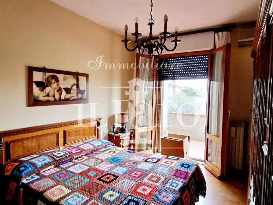 Immagine 17 di Villetta a schiera in vendita  a Campi Bisenzio