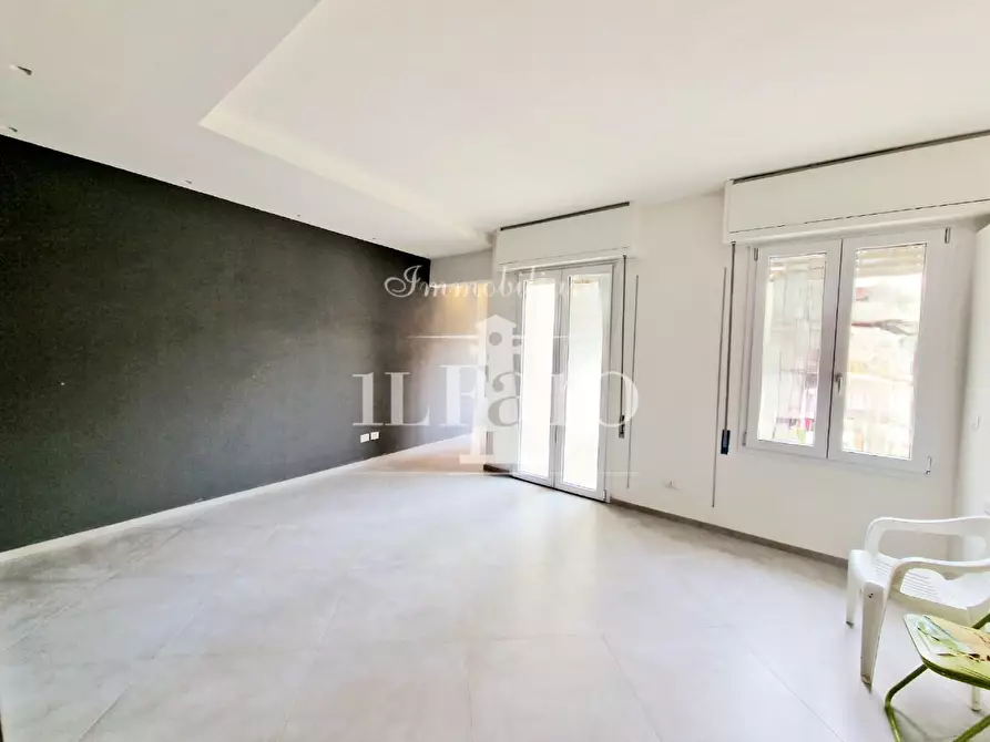 Immagine 7 di Appartamento in vendita  a Campi Bisenzio