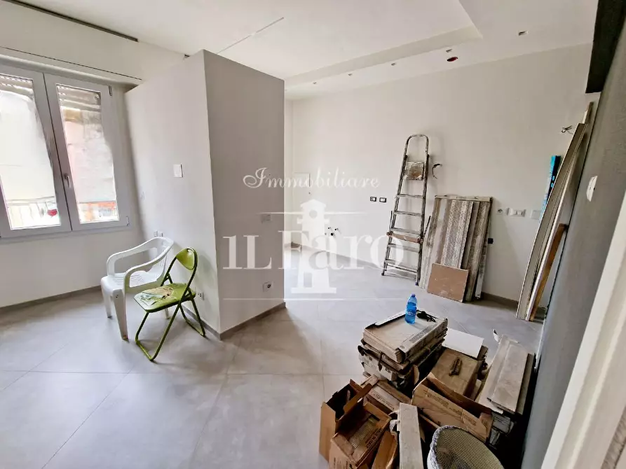 Immagine 13 di Appartamento in vendita  a Campi Bisenzio