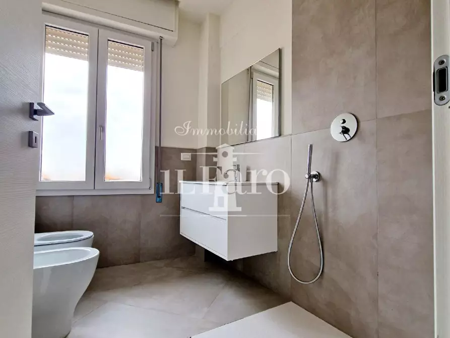 Immagine 27 di Appartamento in vendita  a Campi Bisenzio