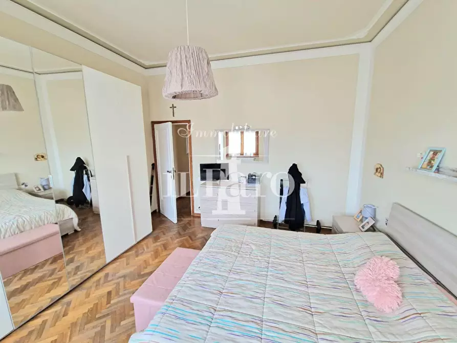 Immagine 15 di Villa in vendita  a Signa