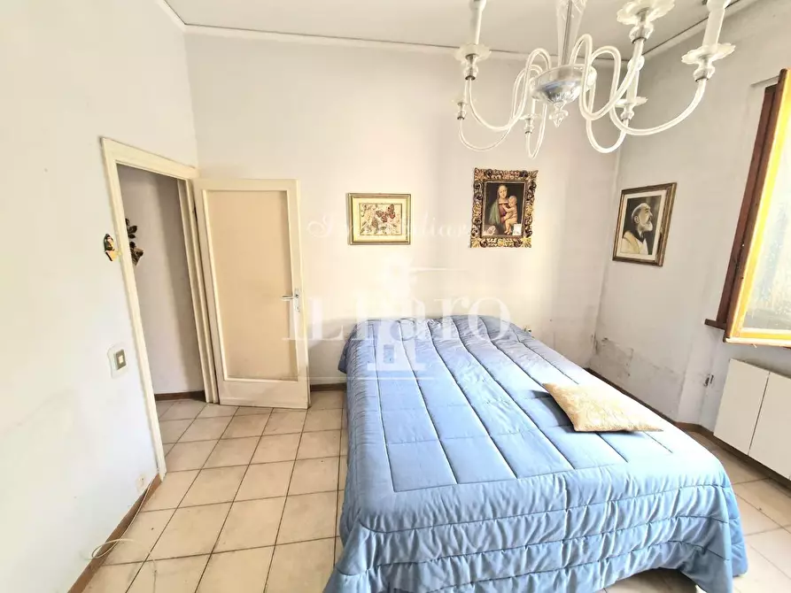 Immagine 35 di Villa in vendita  a Signa