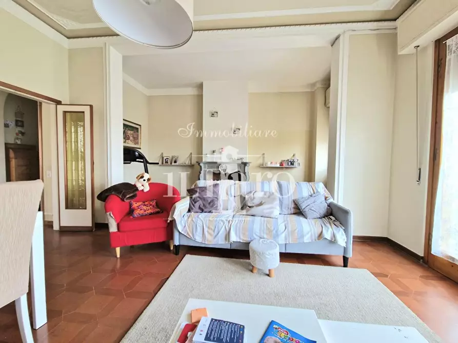 Immagine 3 di Villa in vendita  a Signa