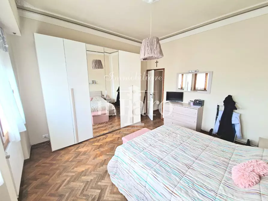 Immagine 13 di Villa in vendita  a Signa