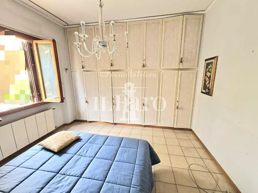 Immagine 34 di Villa in vendita  a Signa