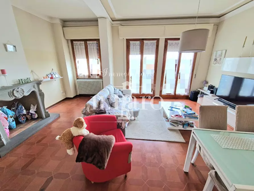 Immagine 1 di Villa in vendita  a Signa