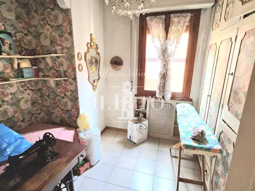 Immagine 39 di Villa in vendita  a Signa