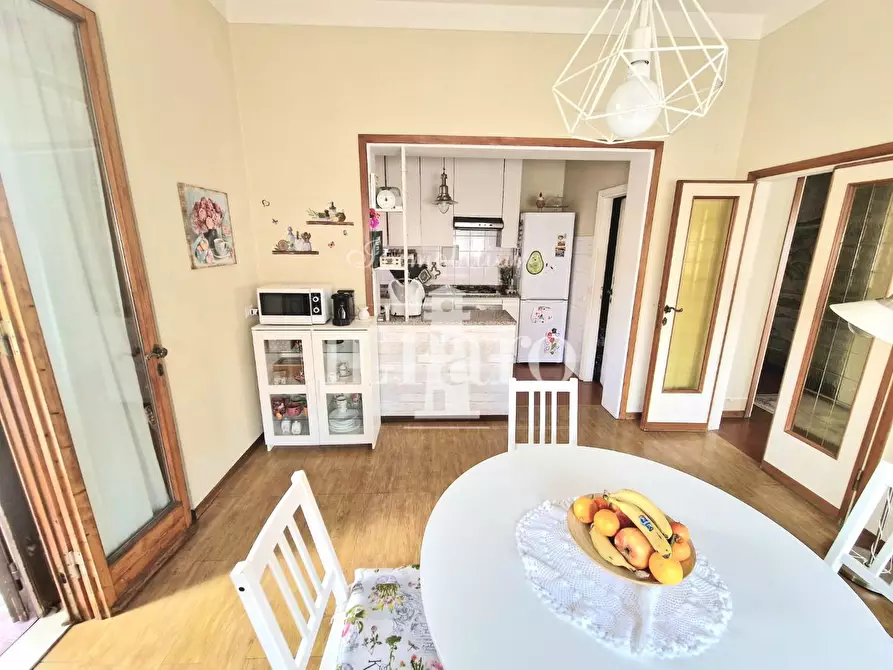 Immagine 6 di Villa in vendita  a Signa