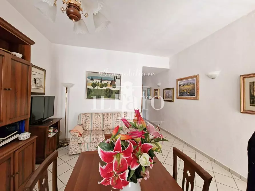 Immagine 4 di Appartamento in vendita  a Prato