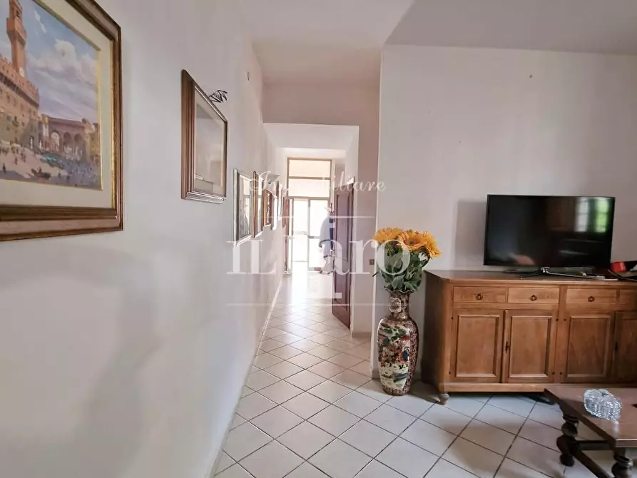 Immagine 5 di Appartamento in vendita  a Prato