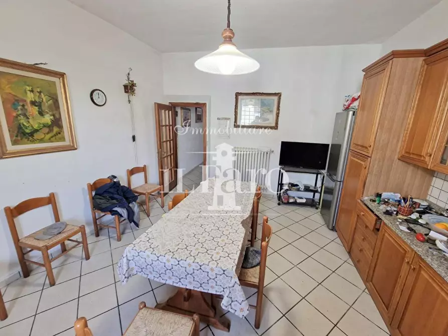 Immagine 8 di Appartamento in vendita  a Prato