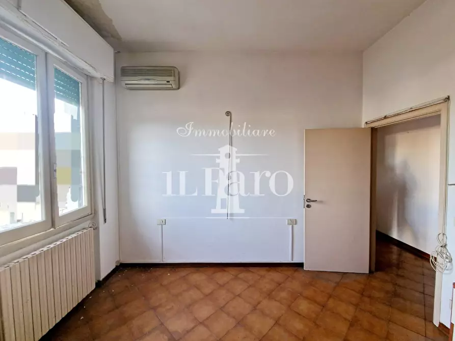 Immagine 12 di Appartamento in vendita  a Signa