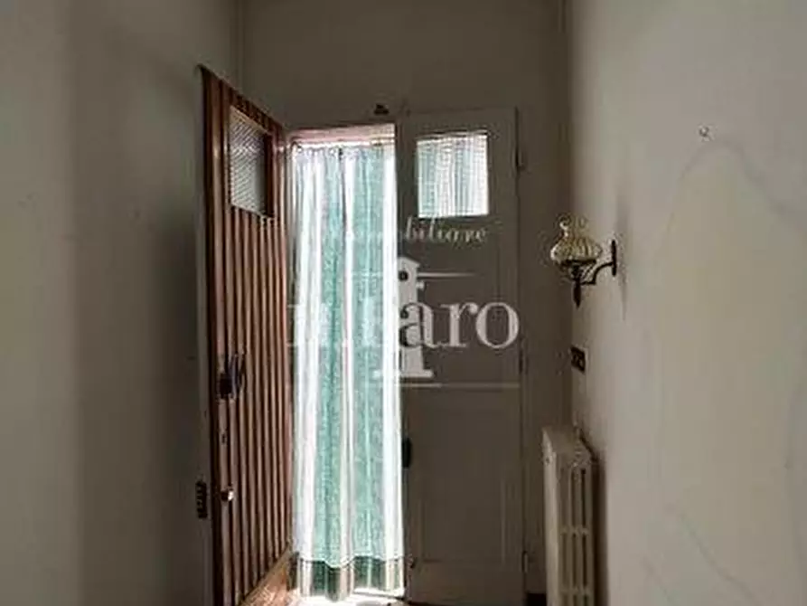 Immagine 9 di Casa indipendente in vendita  a Firenze