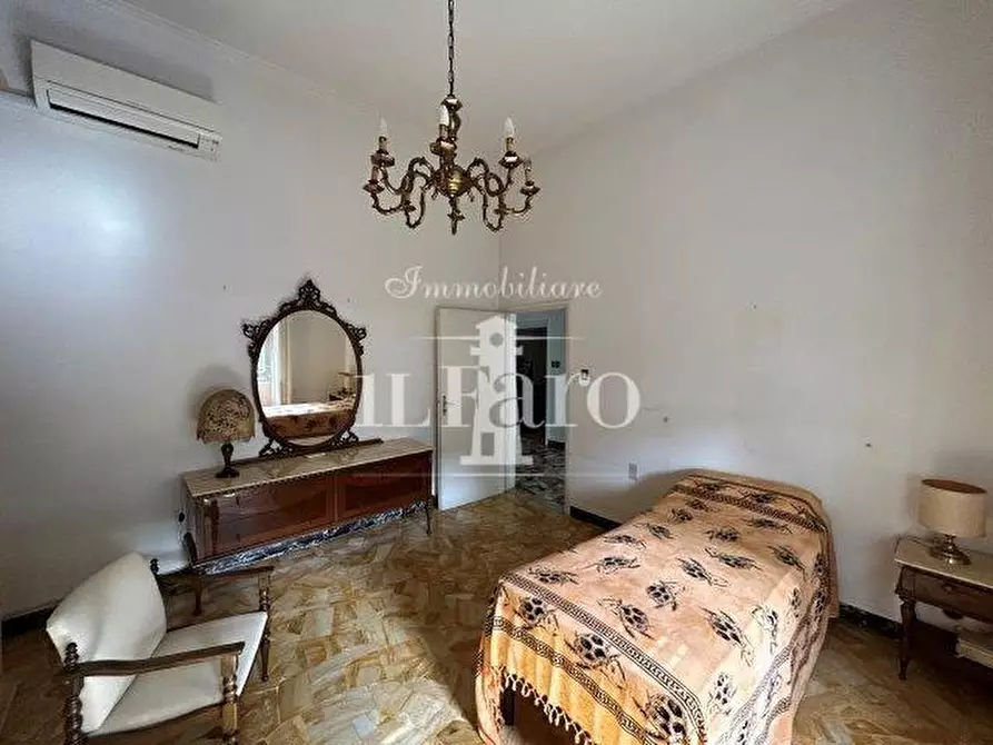 Immagine 13 di Casa indipendente in vendita  a Firenze