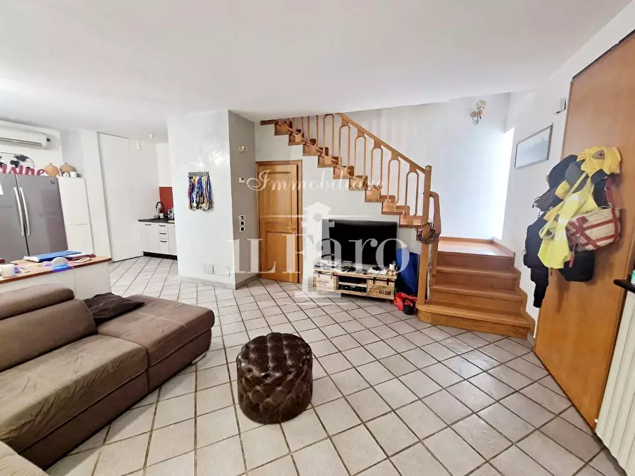 Immagine 8 di Terratetto in vendita  a Campi Bisenzio