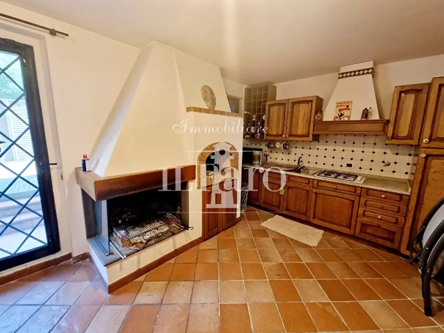 Immagine 31 di Terratetto in vendita  a Campi Bisenzio