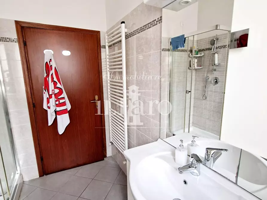 Immagine 50 di Porzione di casa in vendita  a Campi Bisenzio