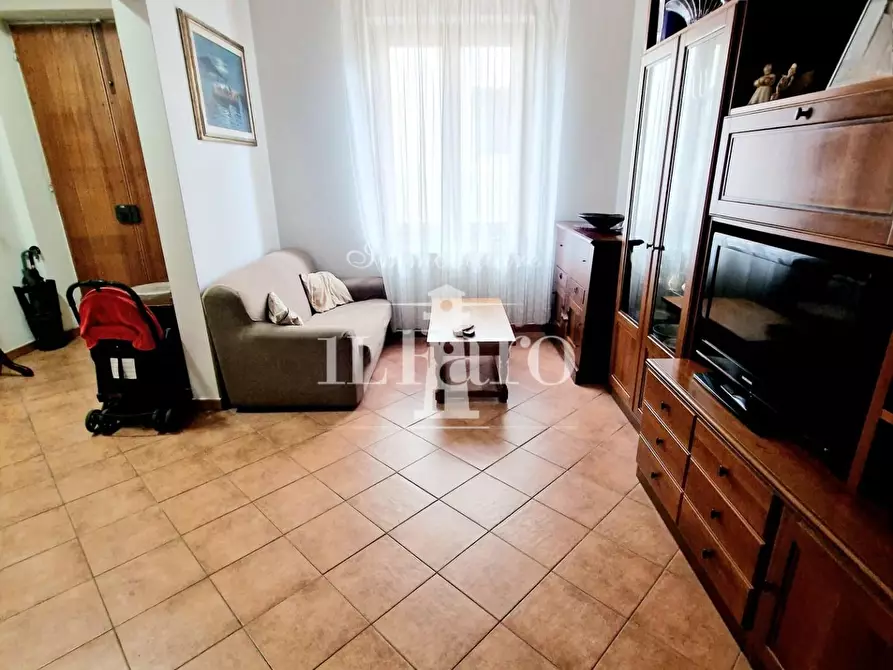 Immagine 24 di Porzione di casa in vendita  a Campi Bisenzio