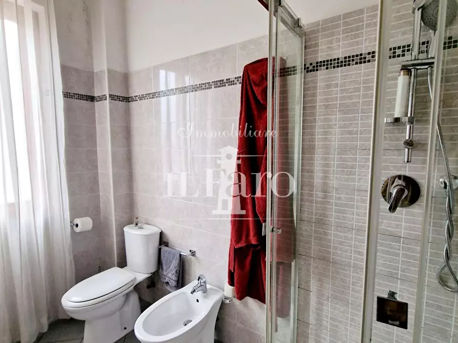 Immagine 52 di Porzione di casa in vendita  a Campi Bisenzio