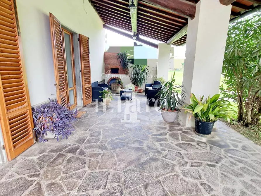 Immagine 14 di Porzione di casa in vendita  a Campi Bisenzio